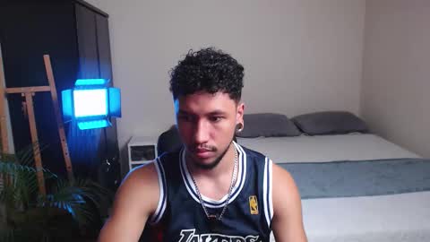 yeff online show from February 24, 12:12 am