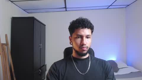 yeff online show from December 18, 1:12 am