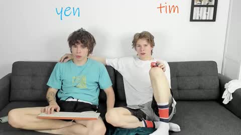 Snapshot of yen2025 chatting on September 23, 1:32 pm Yen online show from September 23, 1:32 pm