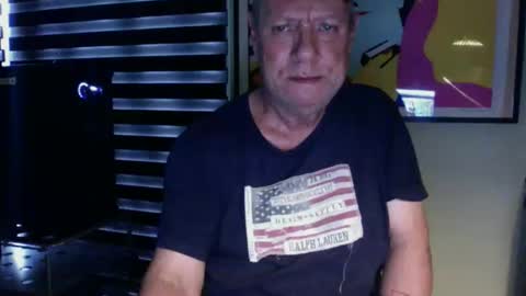 Snapshot of yessex247 chatting on September 20, 5:51 am yessex247 online show from September 20, 5:51 am