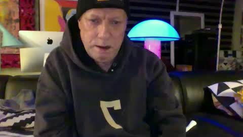 Snapshot of yessex247 chatting on February 19, 2:01 am yessex247 online show from February 19, 2:01 am