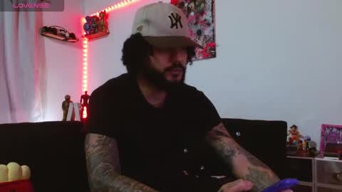 Snapshot of yio__cohen chatting on September 18, 9:22 am yio cohen  online show from September 18, 9:22 am