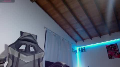 Snapshot of yio__cohen chatting on October 8, 1:10 am yio cohen  online show from October 8, 1:10 am
