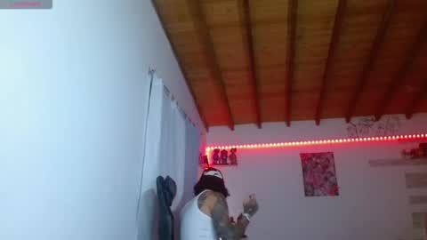 Snapshot of yio__cohen chatting on October 11, 6:39 am yio cohen  online show from October 11, 6:39 am