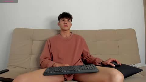 yizus_bonz online show from April 15, 7:58 pm