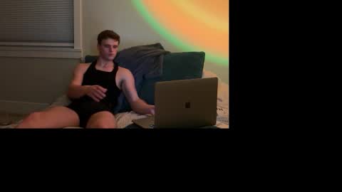 yngdesire1 online show from December 17, 9:05 am