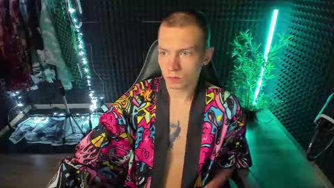 You can ask my name in pm online show from October 31, 6:00 pm