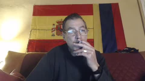 Snapshot of yosep44 chatting on March 2, 8:27 am yosep online show from March 2, 8:27 am