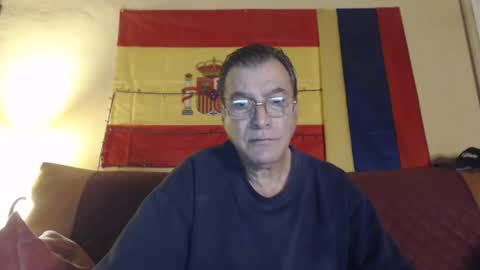 Snapshot of yosep44 chatting on January 1, 5:44 pm yosep online show from January 1, 5:44 pm