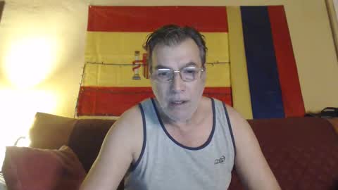 Snapshot of yosep44 chatting on December 28, 7:33 am yosep online show from December 28, 7:33 am