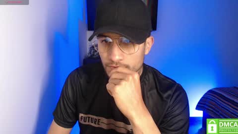 yoshy_man online show from April 9, 3:15 am