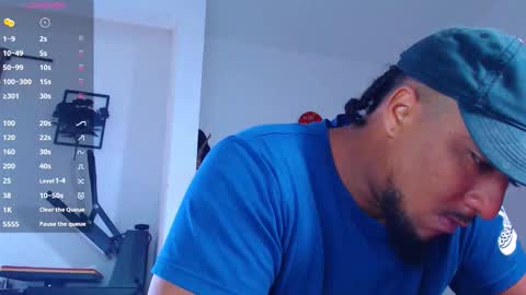 Snapshot of yosoy_enzo2020 chatting on October 27, 12:29 pm Enzo online show from October 27, 12:29 pm