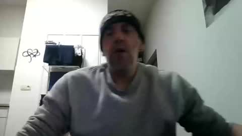 CrayZio online show from March 3, 3:06 am