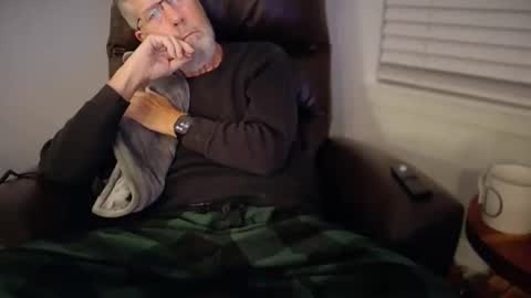 Colorado Guy Straight online show from October 28, 6:49 am