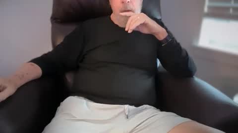 Colorado Guy Straight online show from May 26, 12:56 pm