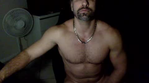 Snapshot of your_dreaman chatting on December 21, 5:40 pm your_dreaman online show from December 21, 5:40 pm