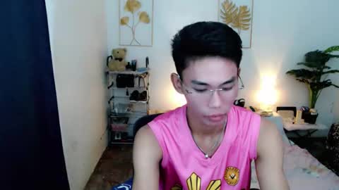 Snapshot of yourdreamboyx chatting on October 27, 4:48 am Rence online show from October 27, 4:48 am