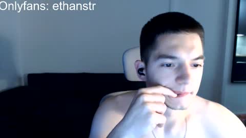 Snapshot of yourethan chatting on October 7, 7:29 pm yourethan online show from October 7, 7:29 pm