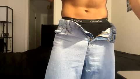 yourguuy21 online show from December 3, 5:46 am