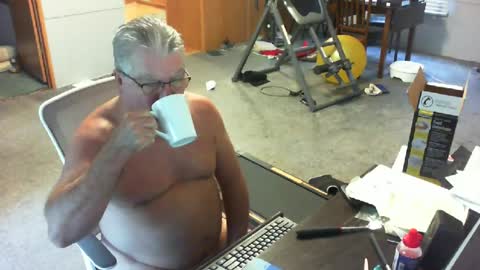yourpoppi55 online show from June 27, 12:33 pm