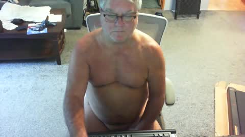 yourpoppi55 online show from July 24, 12:23 pm
