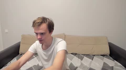 Yue Lang and Samm online show from December 5, 7:10 pm