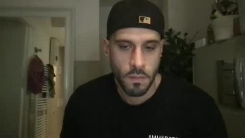 Snapshot of yul53 chatting on September 29, 7:54 pm yul53 online show from September 29, 7:54 pm