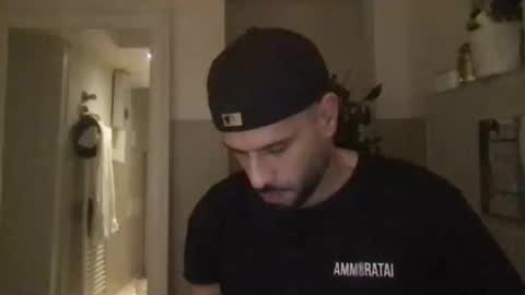 Snapshot of yul53 chatting on September 19, 4:40 pm yul53 online show from September 19, 4:40 pm