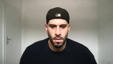 Snapshot of yul53 chatting on October 31, 12:08 pm yul53 online show from October 31, 12:08 pm