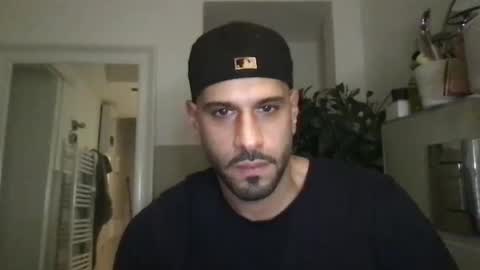 Snapshot of yul53 chatting on October 7, 6:56 pm yul53 online show from October 7, 6:56 pm