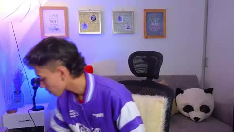 yulian_vasquez online show from November 3, 12:41 pm