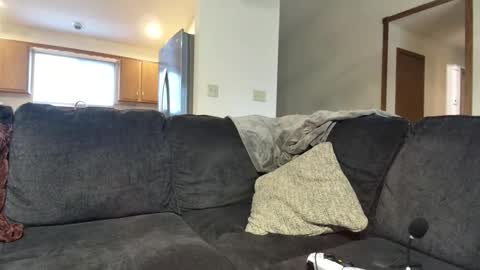 yungbul1 online show from January 8, 10:15 pm