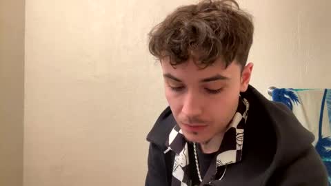 Snapshot of yungstudbev chatting on December 27, 3:09 am yungstudbev online show from December 27, 3:09 am