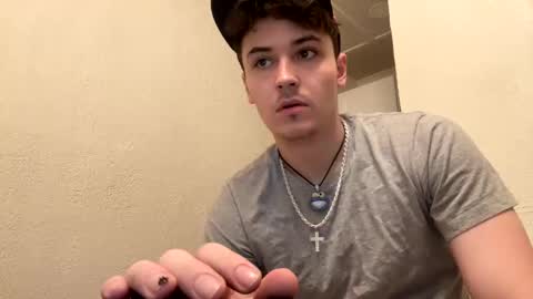 Snapshot of yungstudbev chatting on January 5, 10:29 pm yungstudbev online show from January 5, 10:29 pm