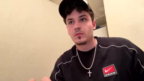 Snapshot of yungstudbev chatting on September 21, 5:18 am yungstudbev online show from September 21, 5:18 am