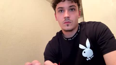 Snapshot of yungstudbev chatting on October 1, 12:47 am yungstudbev online show from October 1, 12:47 am