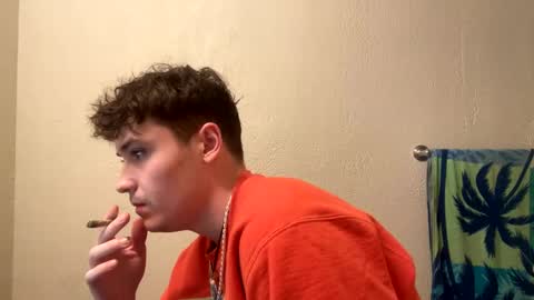 Snapshot of yungstudbev chatting on January 4, 10:05 am yungstudbev online show from January 4, 10:05 am