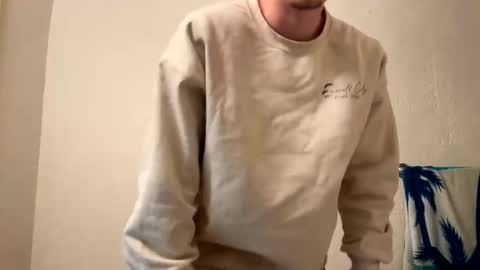 Snapshot of yungstudbev chatting on December 28, 1:29 am yungstudbev online show from December 28, 1:29 am