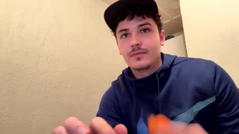 Snapshot of yungstudbev chatting on October 9, 12:15 am yungstudbev online show from October 9, 12:15 am