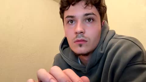 Snapshot of yungstudbev chatting on September 29, 4:22 am yungstudbev online show from September 29, 4:22 am