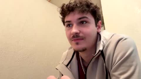 Snapshot of yungstudbev chatting on October 26, 6:54 pm yungstudbev online show from October 26, 6:54 pm