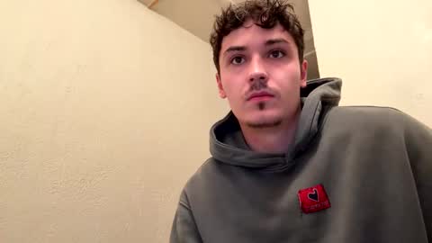 Snapshot of yungstudbev chatting on October 4, 1:32 am yungstudbev online show from October 4, 1:32 am