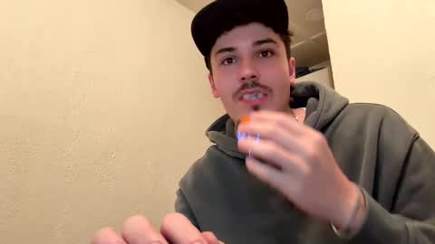 Snapshot of yungstudbev chatting on September 19, 12:24 am yungstudbev online show from September 19, 12:24 am