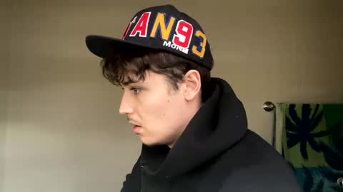 Snapshot of yungstudbev chatting on February 2, 7:04 pm yungstudbev online show from February 2, 7:04 pm