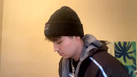 Snapshot of yungstudbev chatting on January 20, 1:21 pm yungstudbev online show from January 20, 1:21 pm