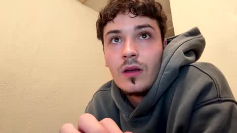 Snapshot of yungstudbev chatting on September 26, 3:59 am yungstudbev online show from September 26, 3:59 am