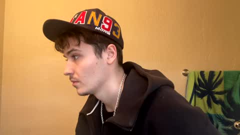 Snapshot of yungstudbev chatting on January 23, 3:43 pm yungstudbev online show from January 23, 3:43 pm