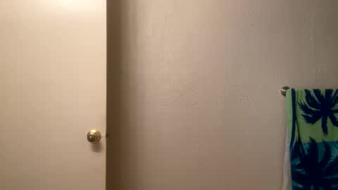 Snapshot of yungstudbev chatting on December 5, 5:15 am yungstudbev online show from December 5, 5:15 am