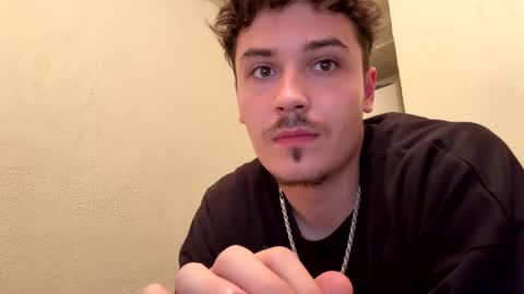 Snapshot of yungstudbev chatting on September 18, 12:12 am yungstudbev online show from September 18, 12:12 am