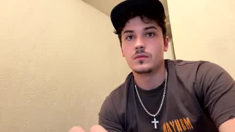 Snapshot of yungstudbev chatting on October 15, 4:20 am yungstudbev online show from October 15, 4:20 am